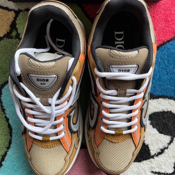 Men’s DIOR B30 Sneaker. Cream mesh with orange & brown technical fabric. - Picture 2 of 4